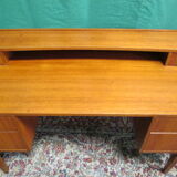 Vintage teak hairdresser