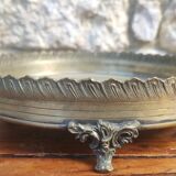 Plat en métal vintage