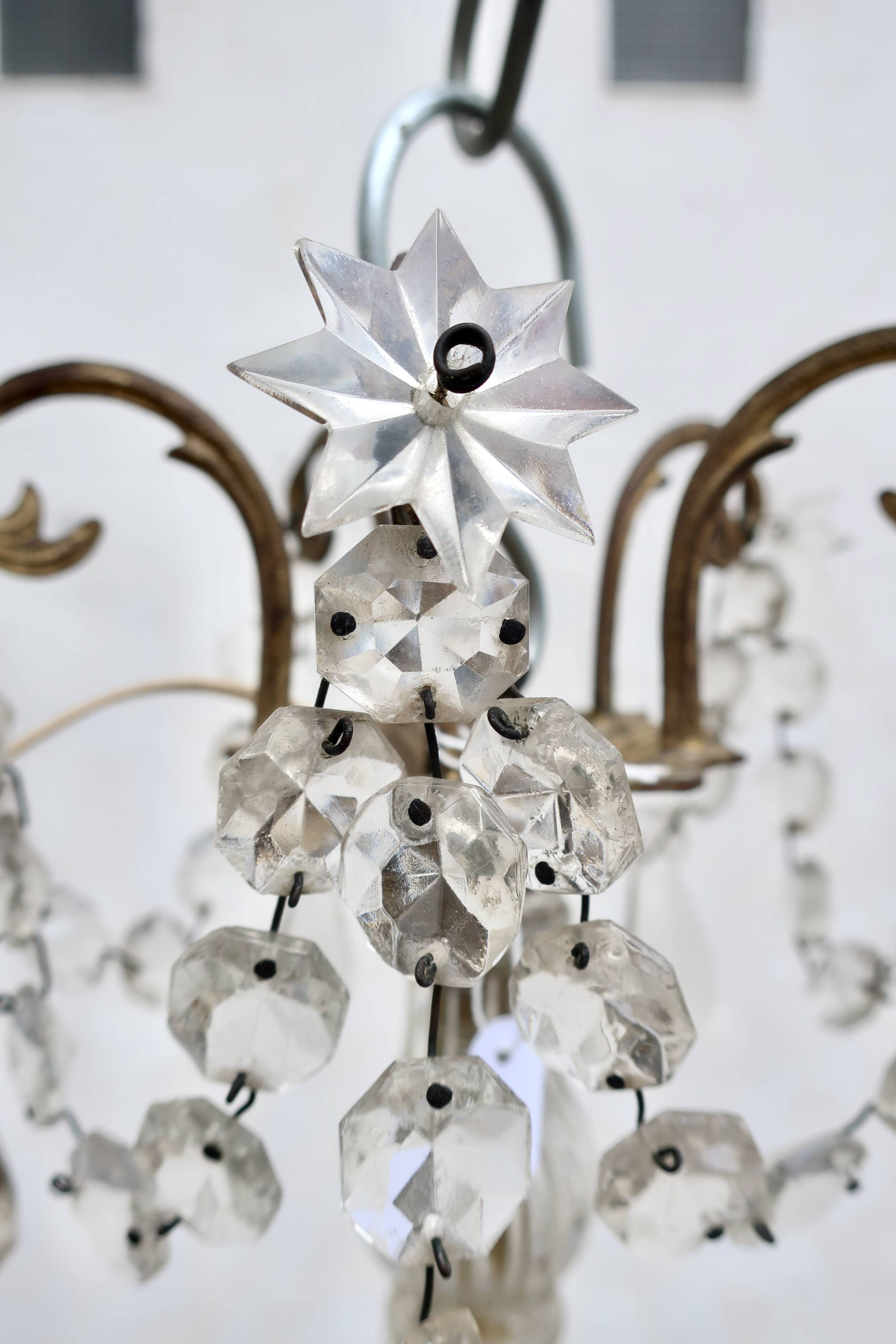 Bronze chandelier with crystal pendants circa 1950, 5 lights, H = 81 cm