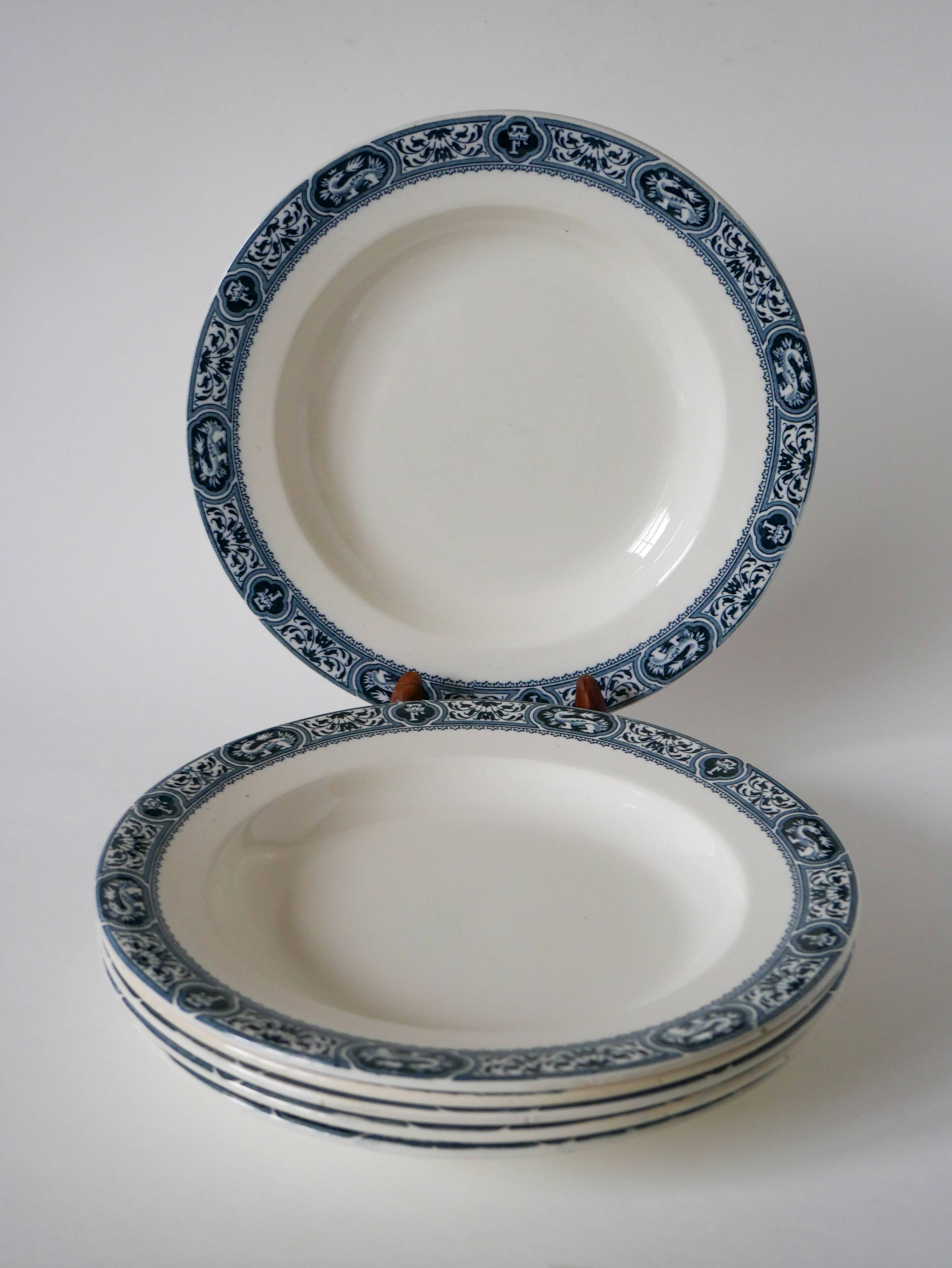 Set of 6 semi-deep plates in terre de fer salins model françois 1st 19th century