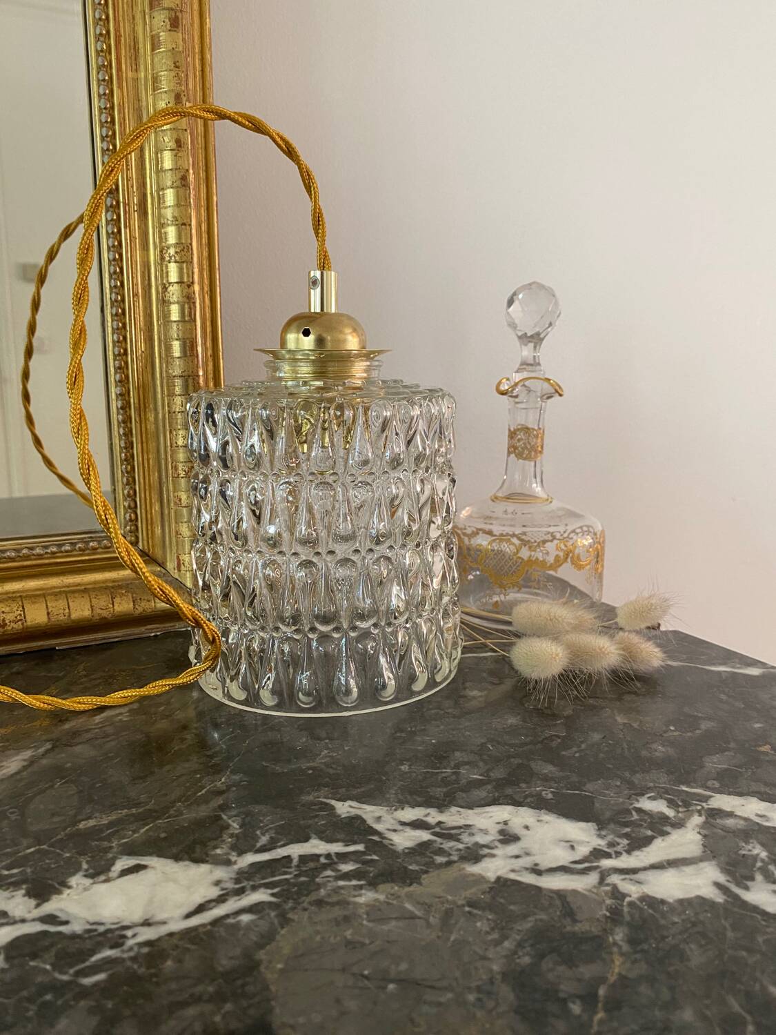 Walking lamp with vintage transparent glass globe