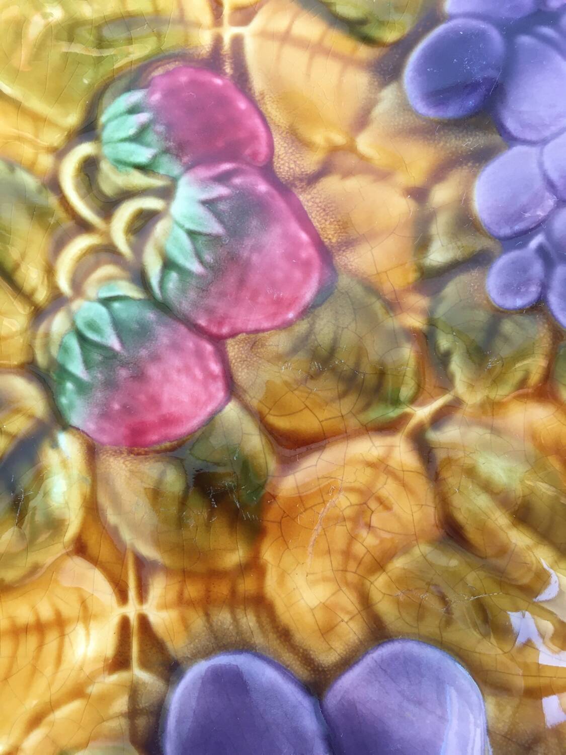 Sarreguemines barbotine dish