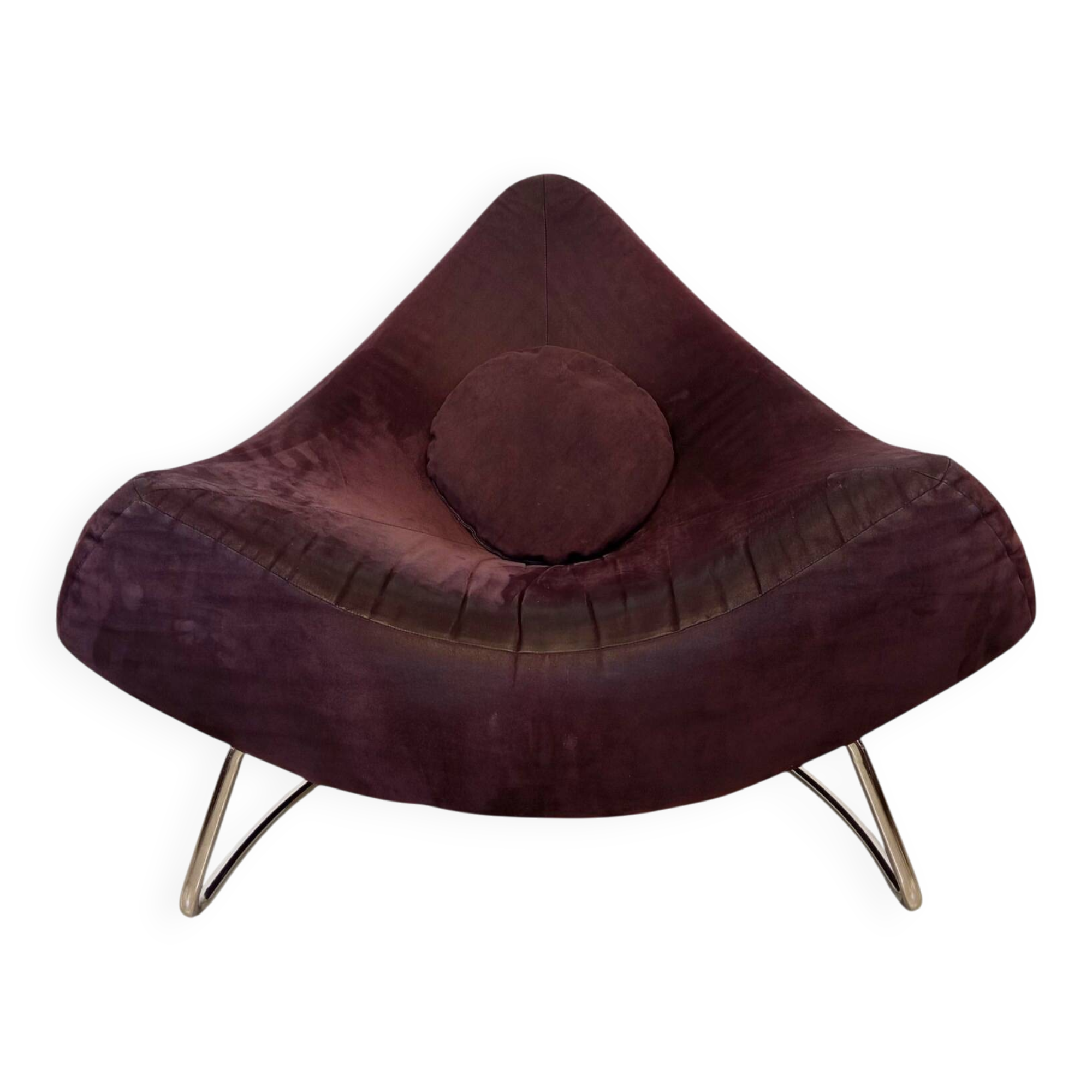 Fauteuil triangulaire "Chili" par Paul Falkenberg – Alcantara Chocolat