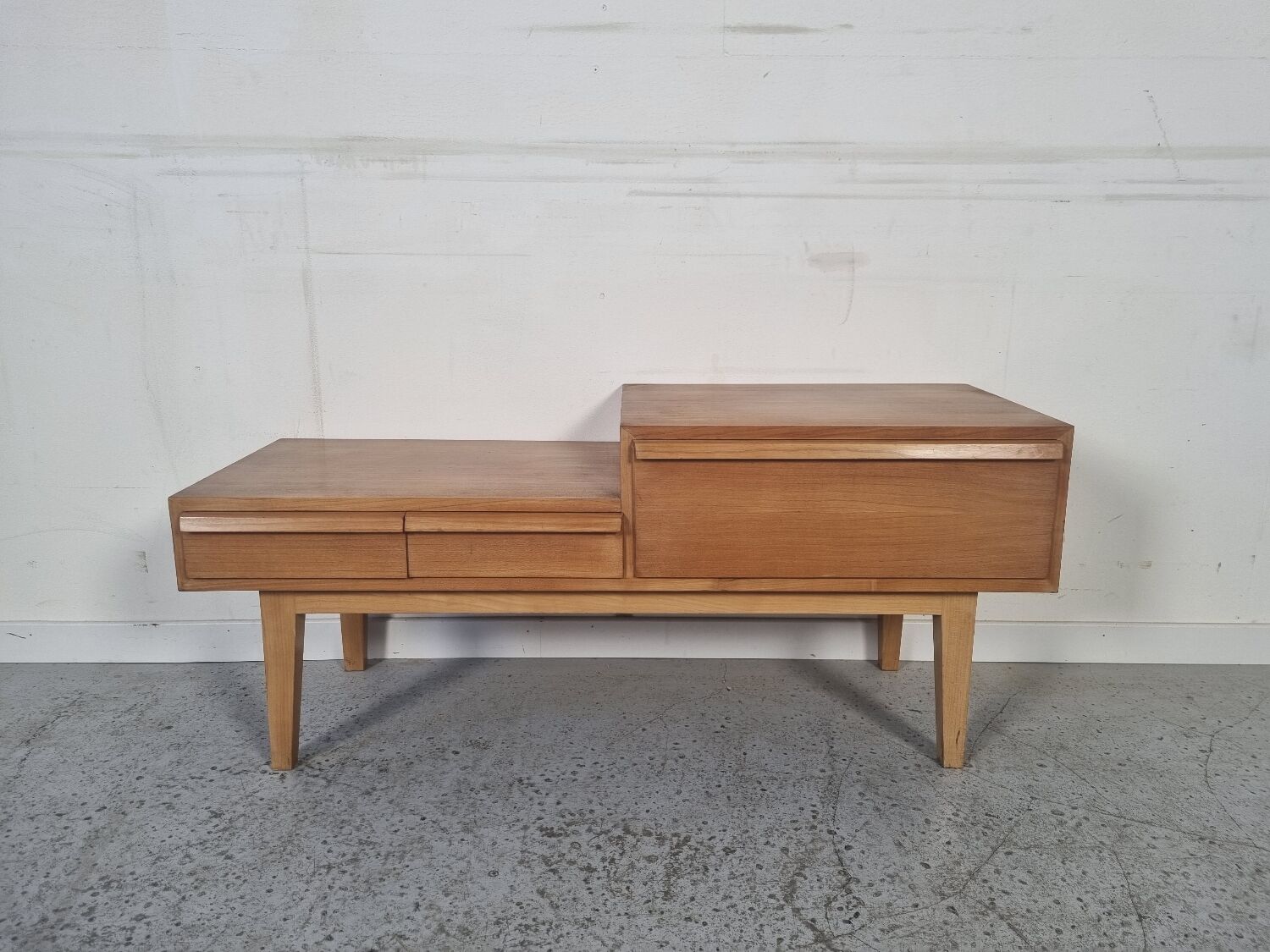 Meuble d'appoint scandinave, années 60