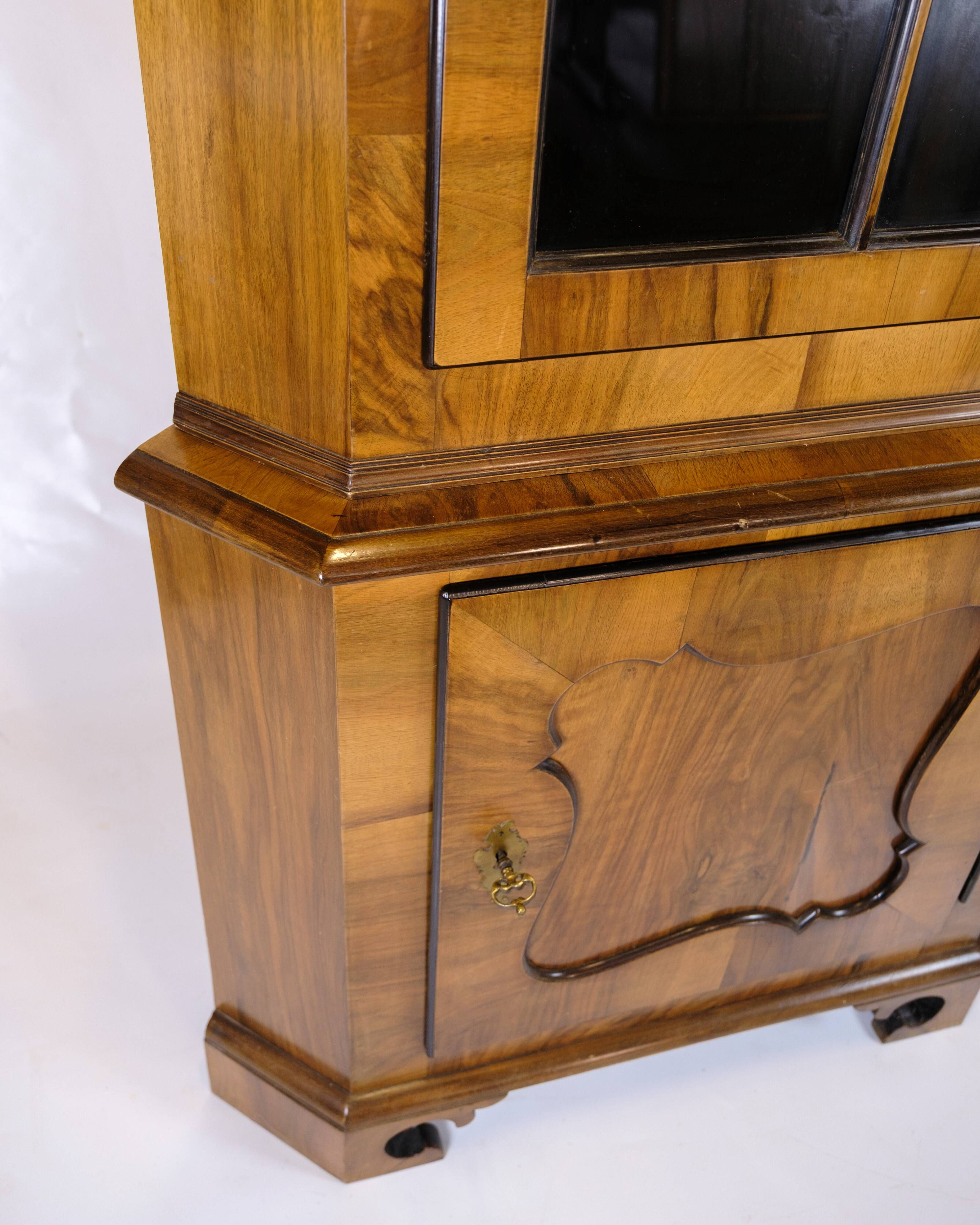 Antique display case/corner cabinet - Baroque style - walnut - glass door with bars - circa 1900