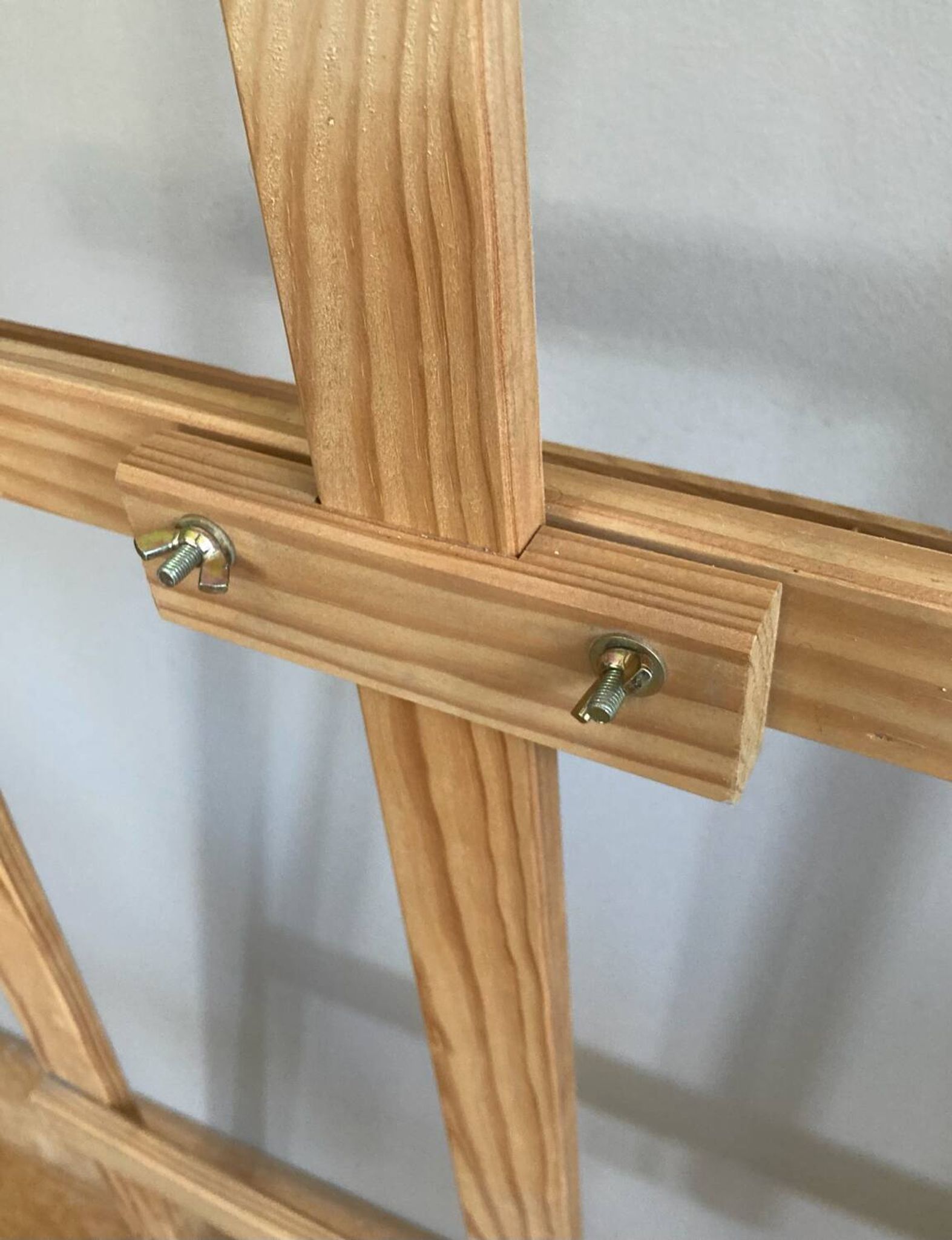 20th century solid pine painter's easel