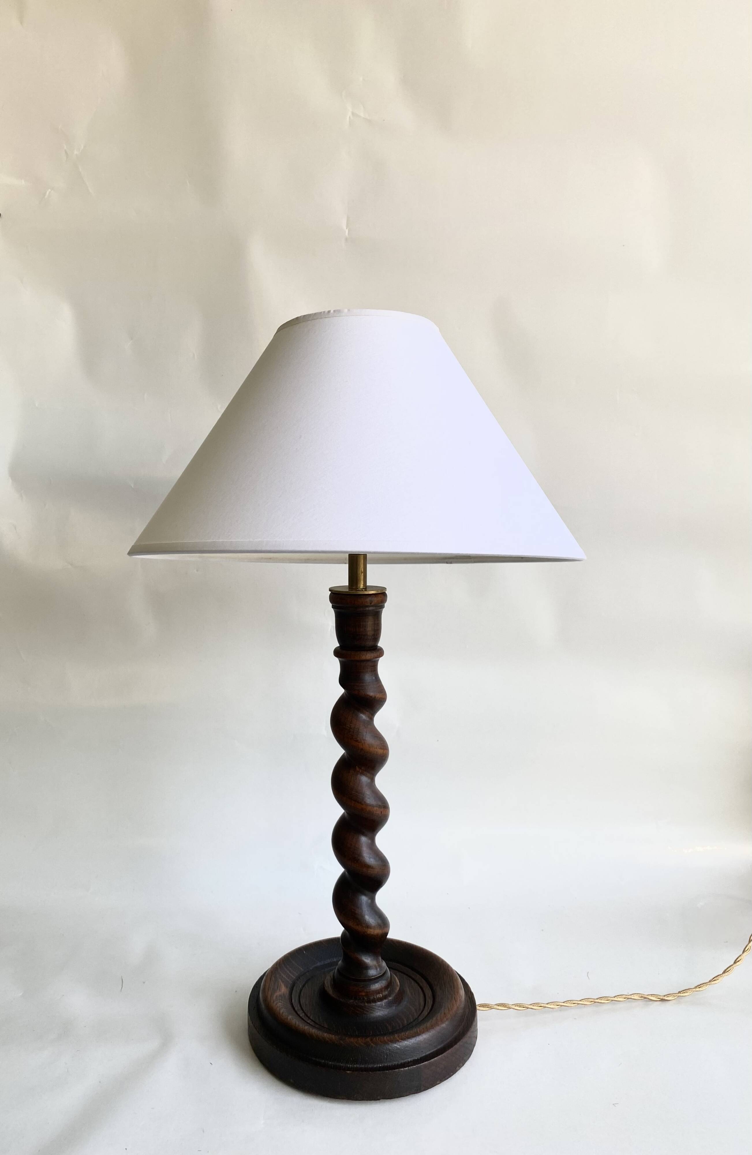 Twisted wooden lamp, cotton shade