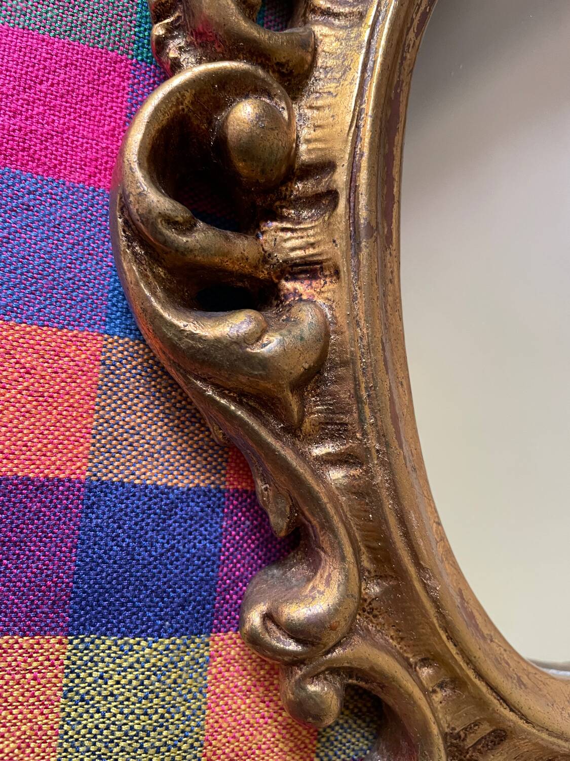 Golden rockery mirror