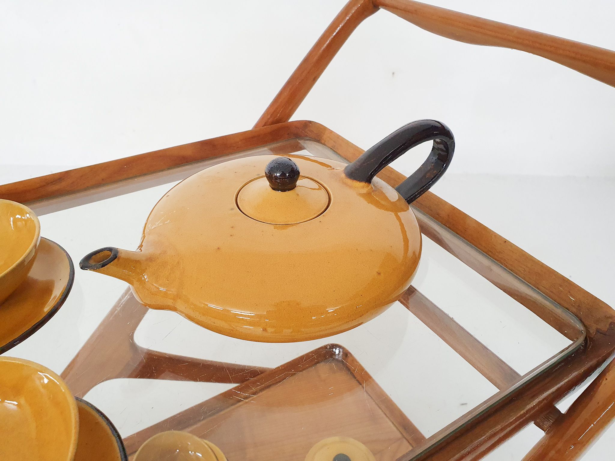Vaisselle en porcelaine ocre de Roger Mourre pour Dieulefit, France années 1950