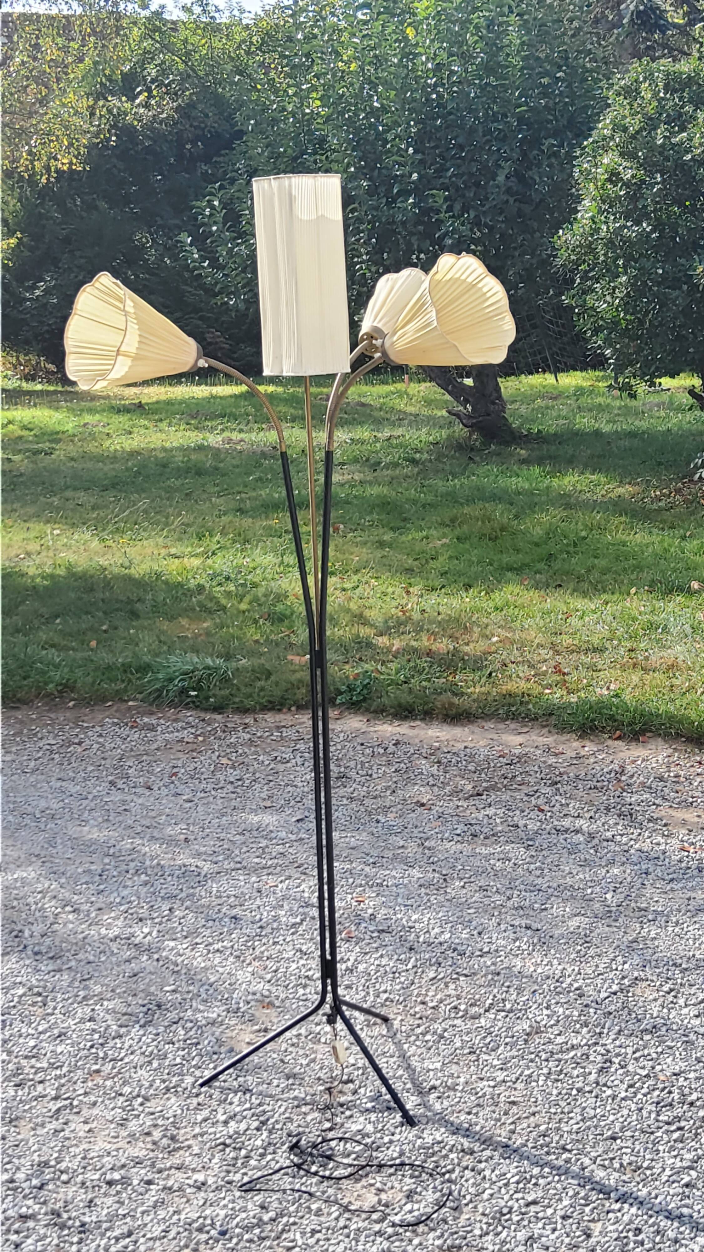 Vintage floor lamp from the 50s in metal and brass 4 flexible lights with tripod base