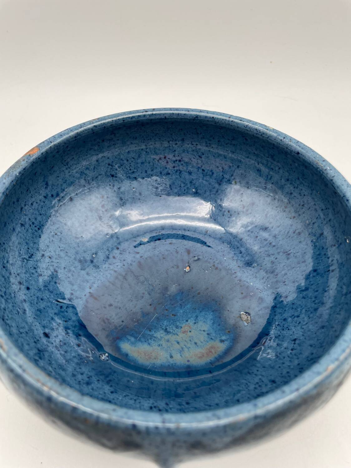 Tripod ceramic pocket tray, hand painted blue