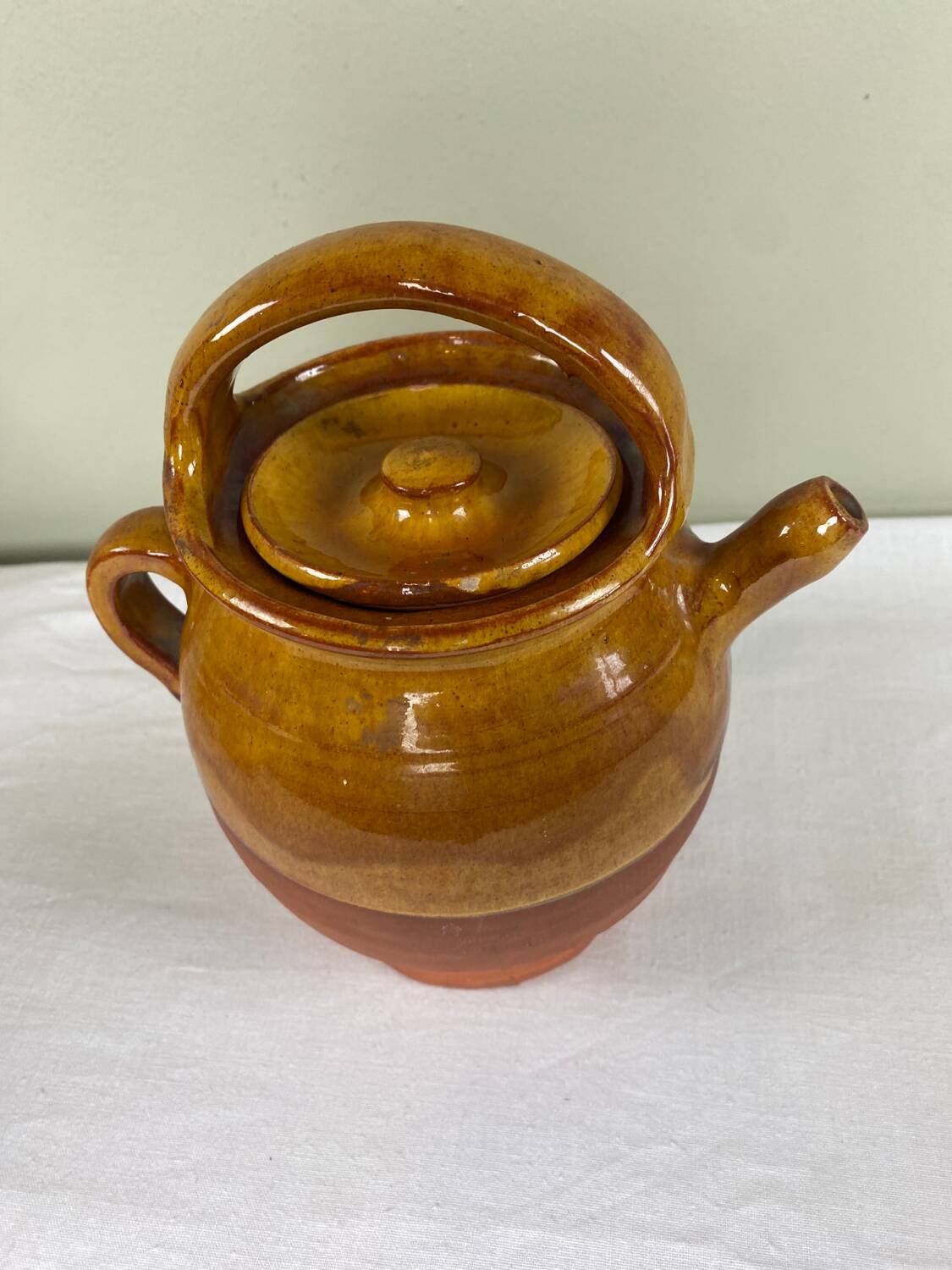 Ochre terracotta water bottle