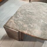 Table basse en marbre, forme goutte d'eau vieux rose