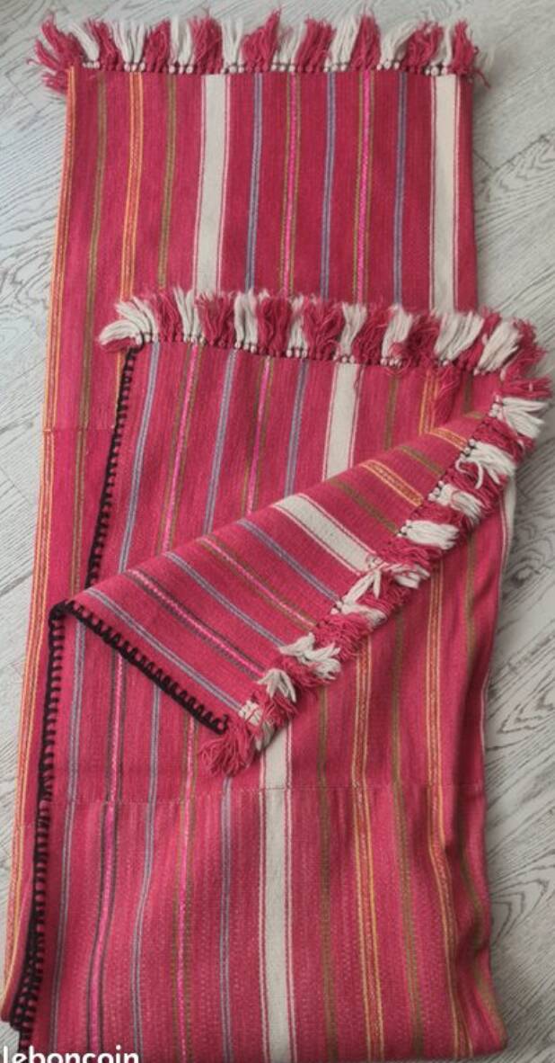 Cretan handcrafted carpets like new