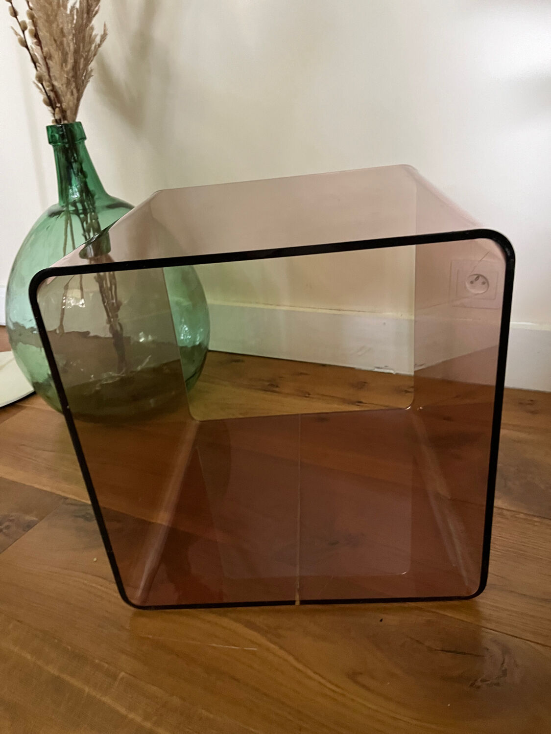 Vintage smoked plexiglass cube by Miche Dumas for Roche Bobois 70s.