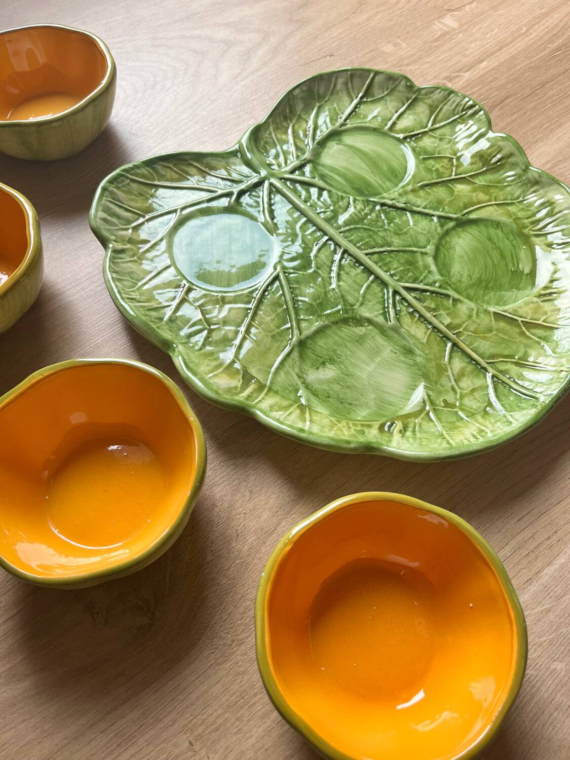 Melon shaped dish and bowls