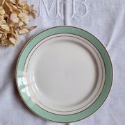 Assiettes plates anciennes dépareillées en faïence avec doré