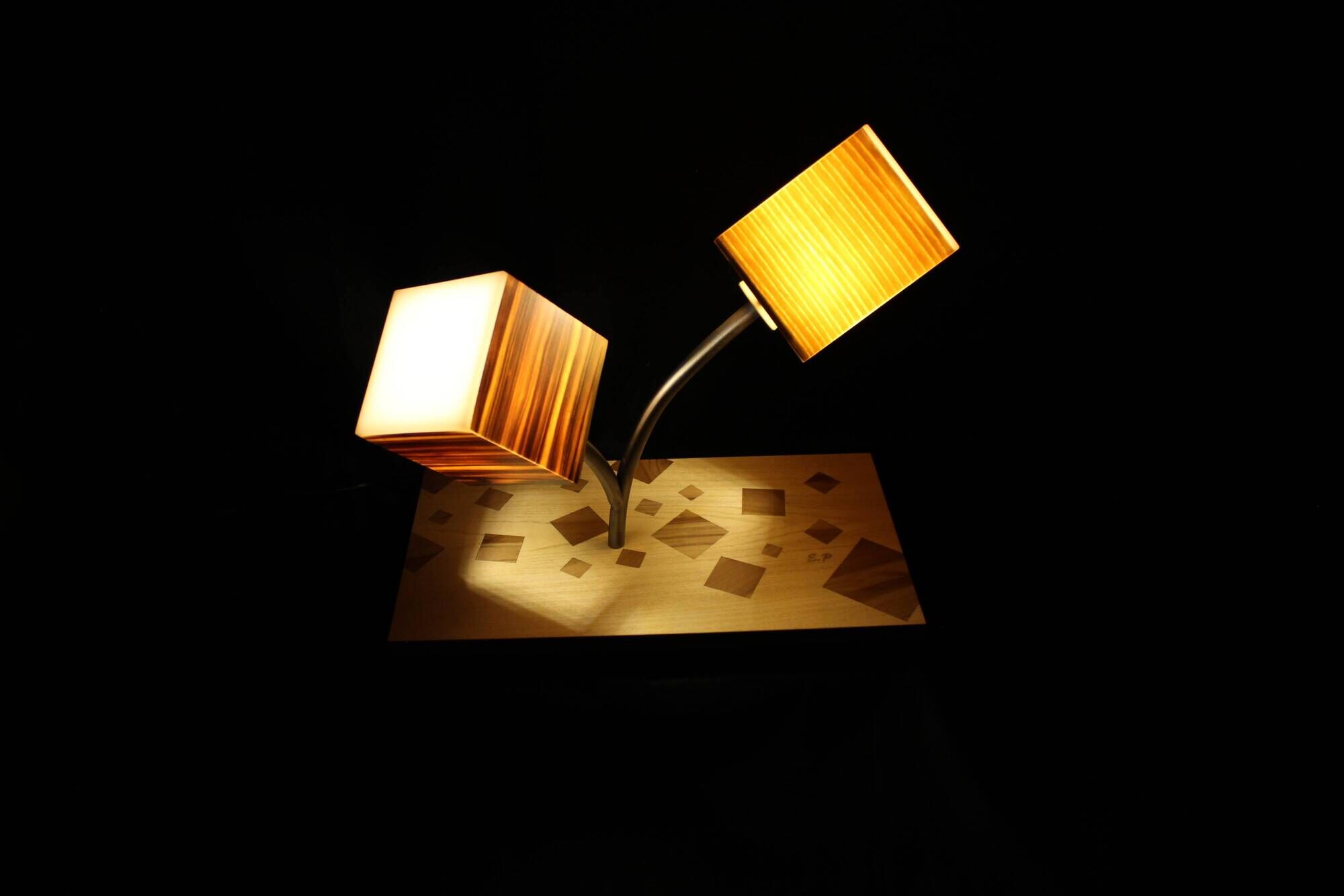 Table lamp
