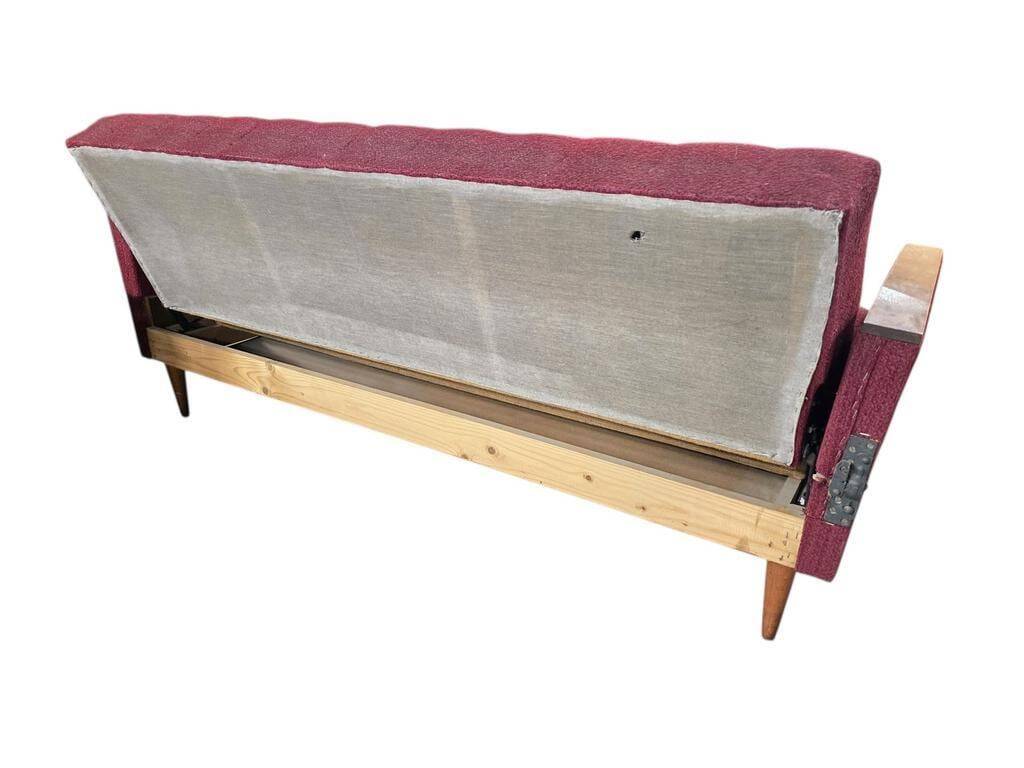 Vintage wooden canapé / bench