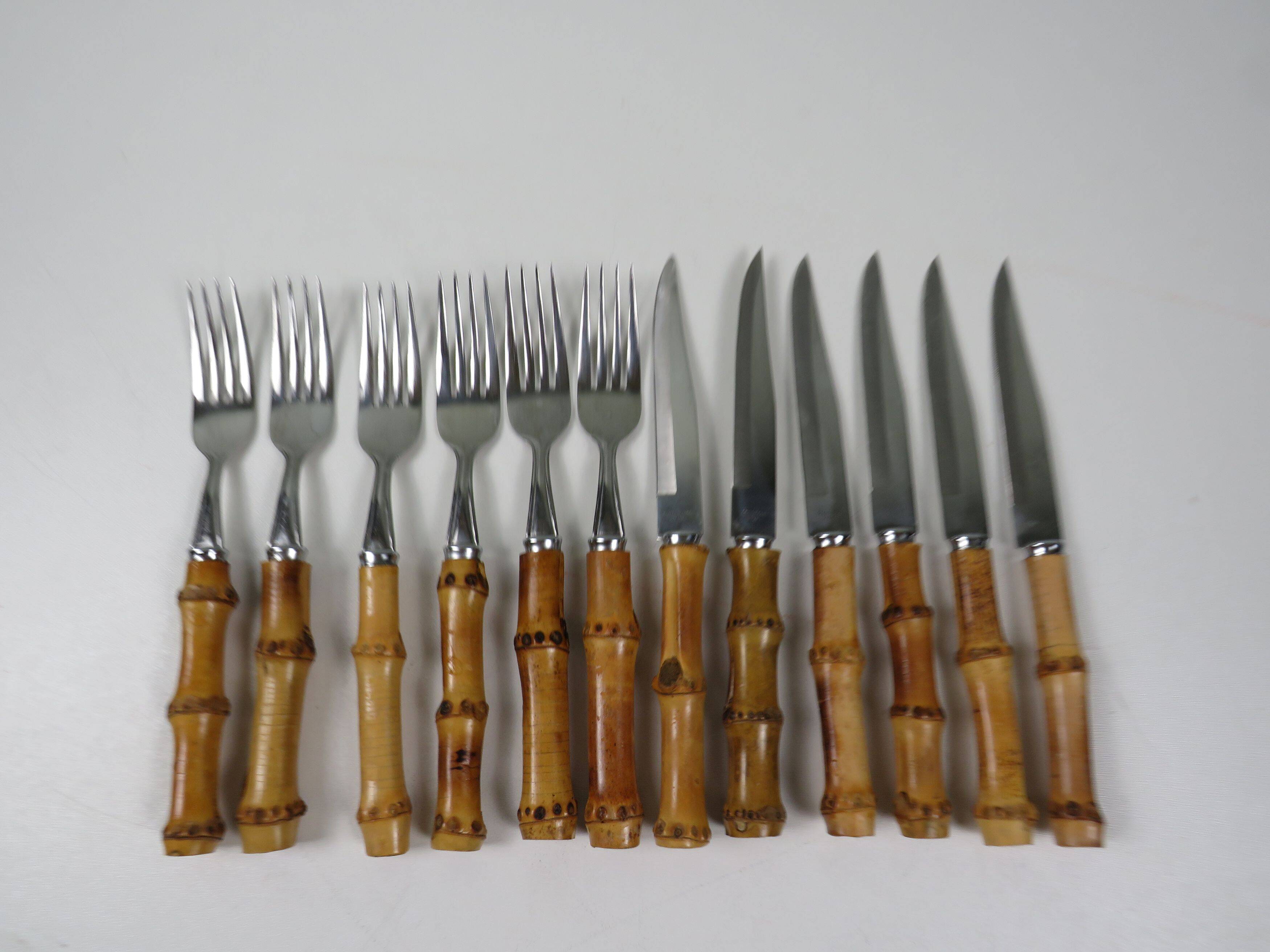 Exclusive 60s steak cutlery set, made in Italy –