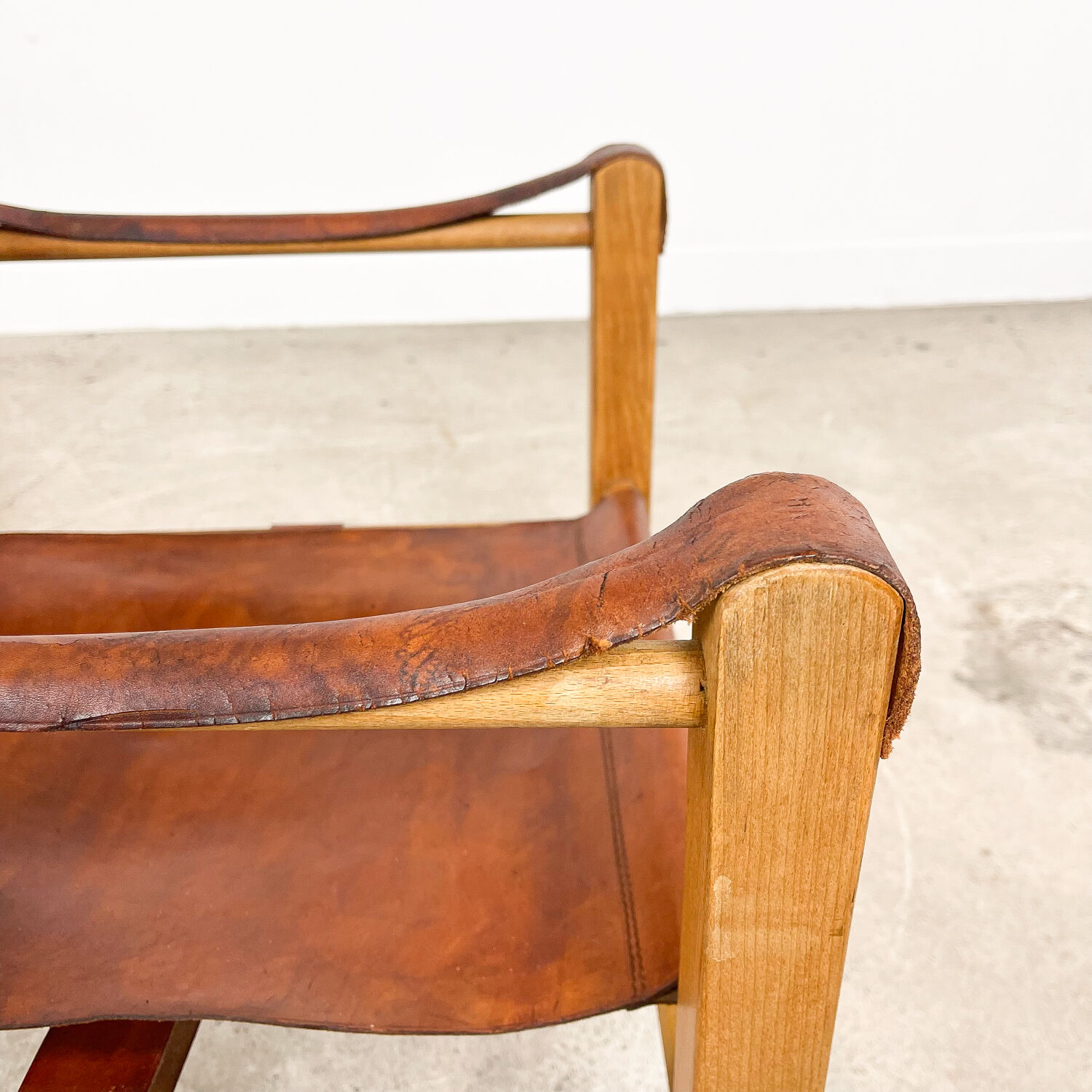 Vintage danish design cognac leather safari chair