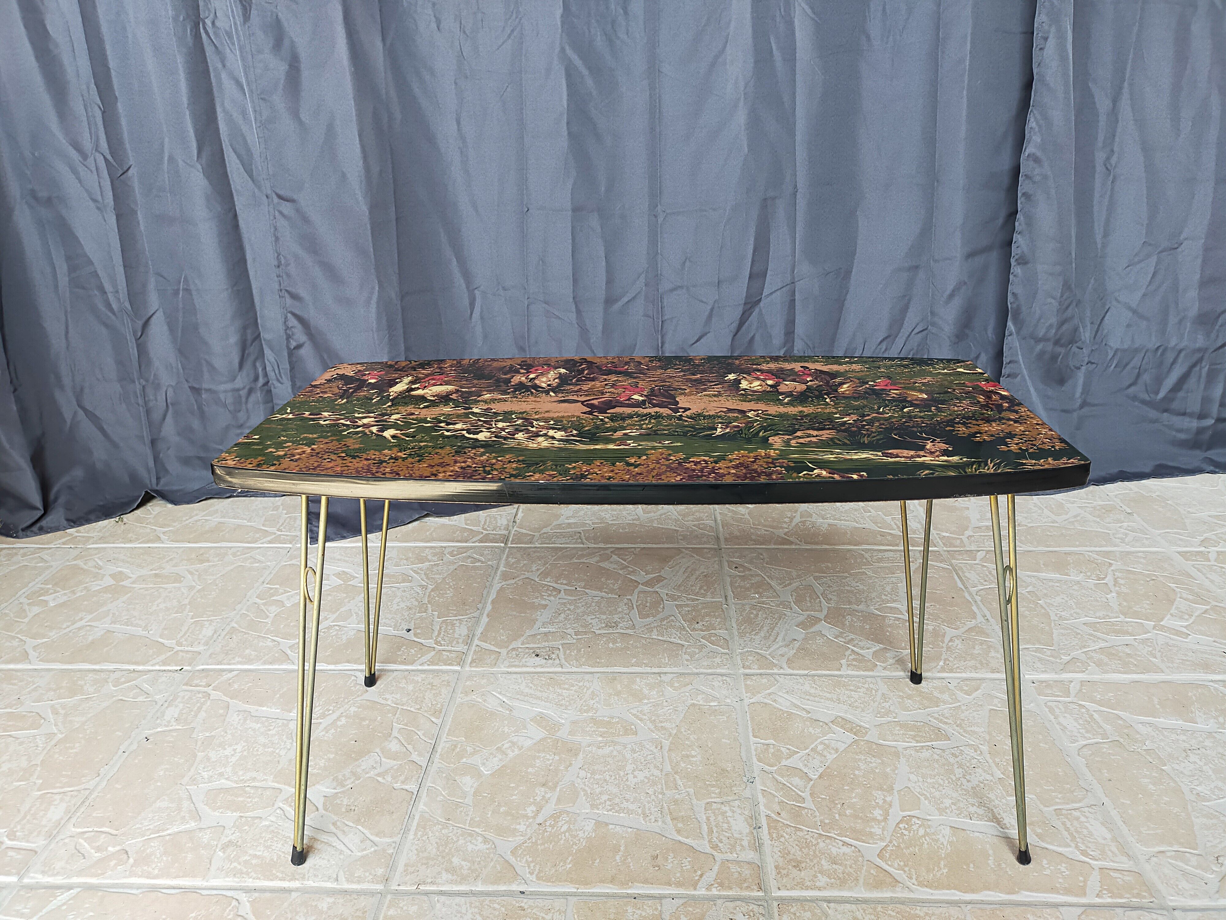 Vintage coffee table hunting scene