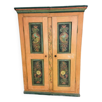 Late 19th century Provençal wardrobe