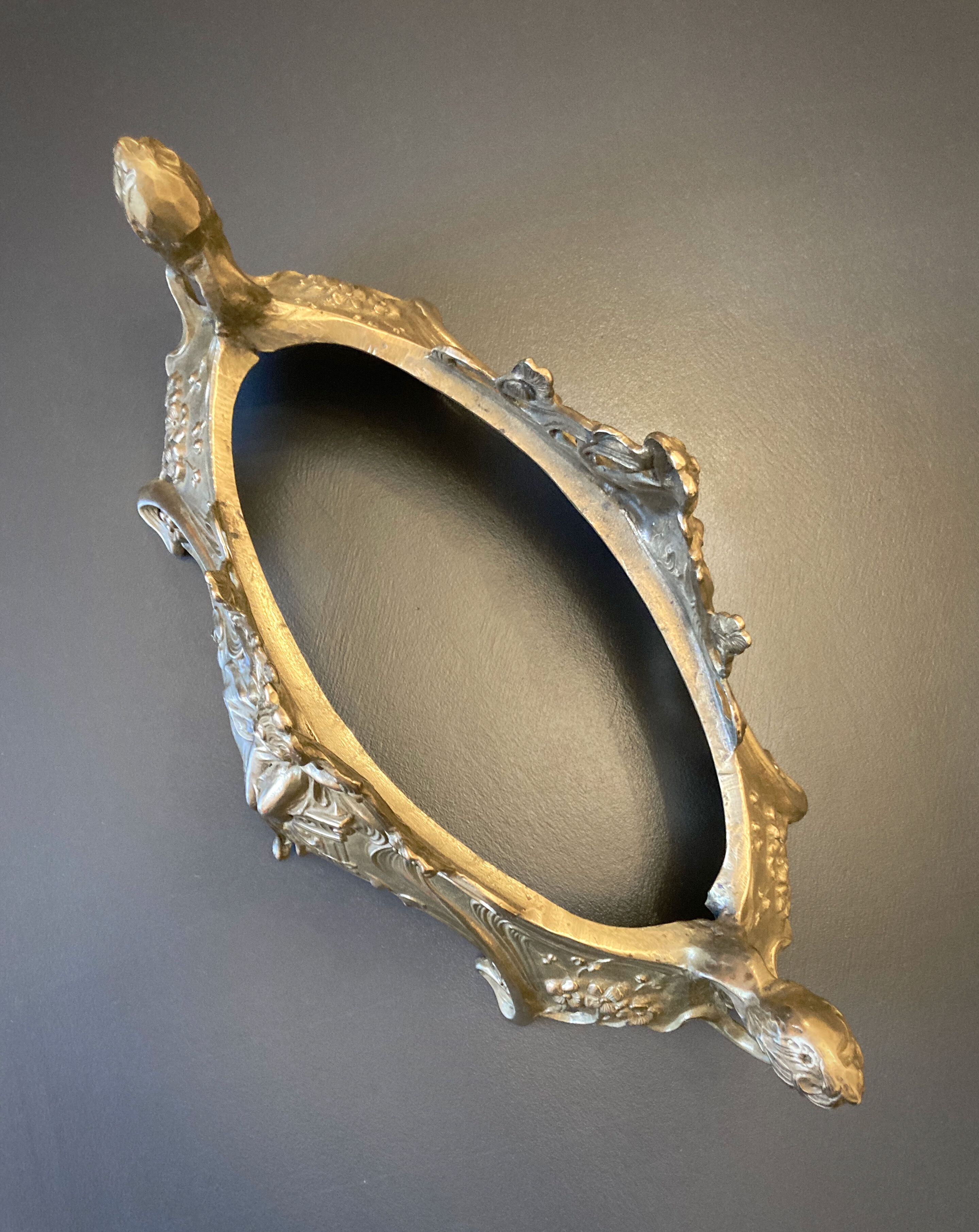 Large planter in gilded bronze Art nouvelles
