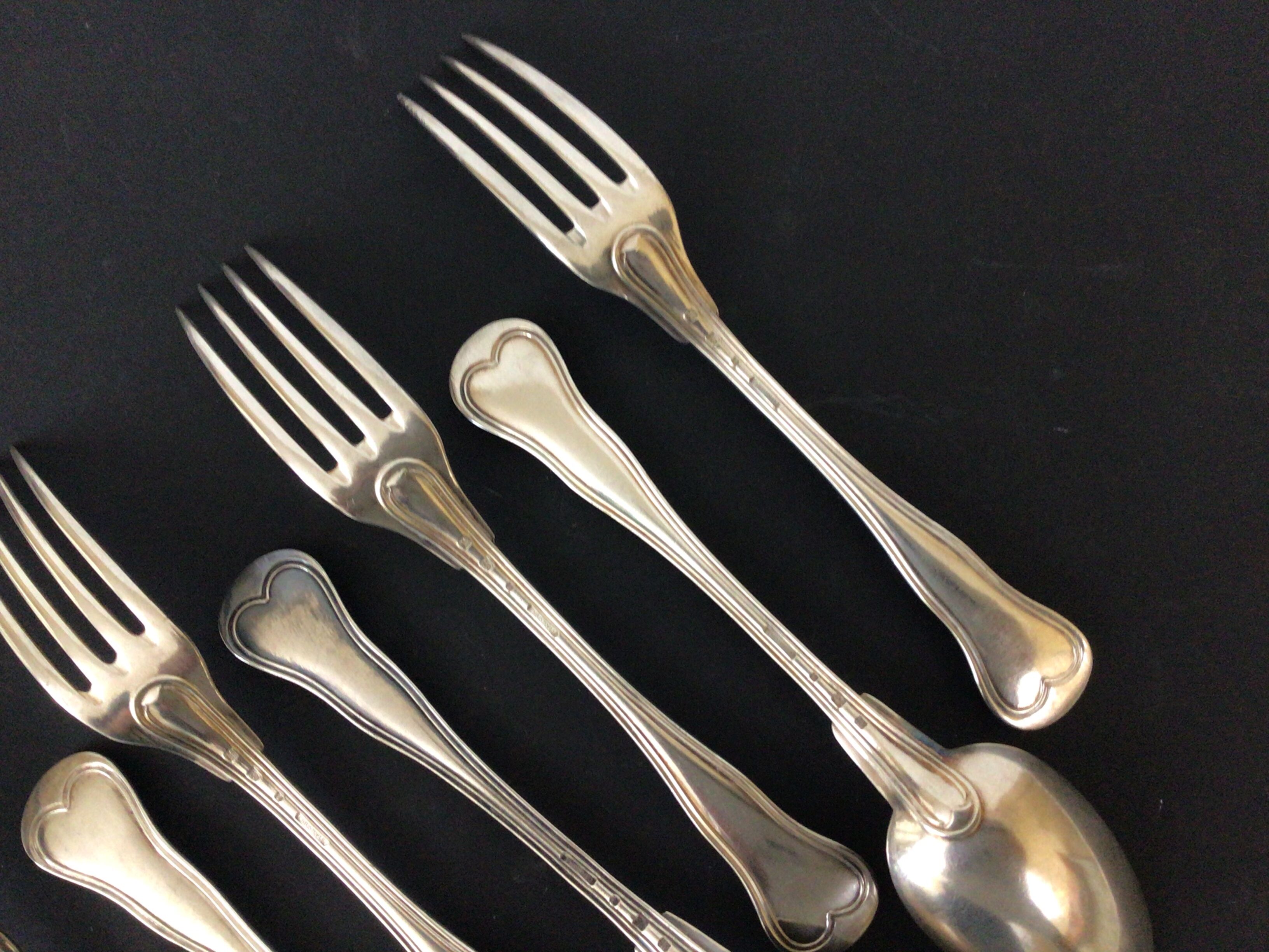 8 cutlery goldsmiths Christofle model with net