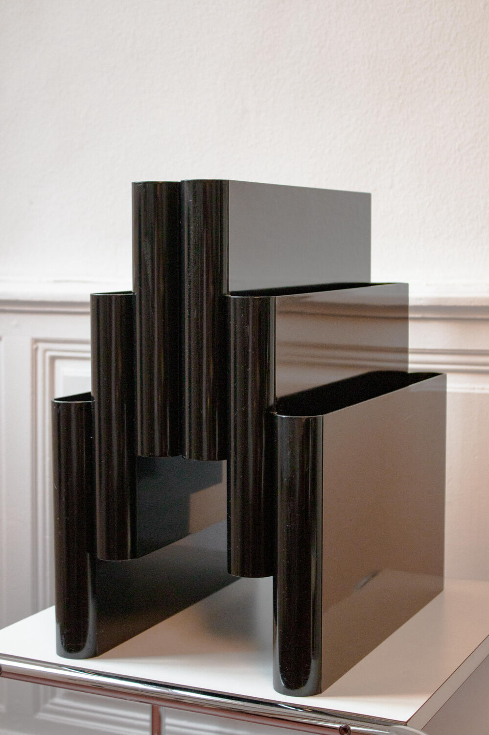Vintage magazine rack Giotto Stoppino for Kartell, model 4675, black b