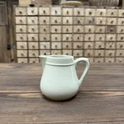Petit pichet vintage jaune beurre