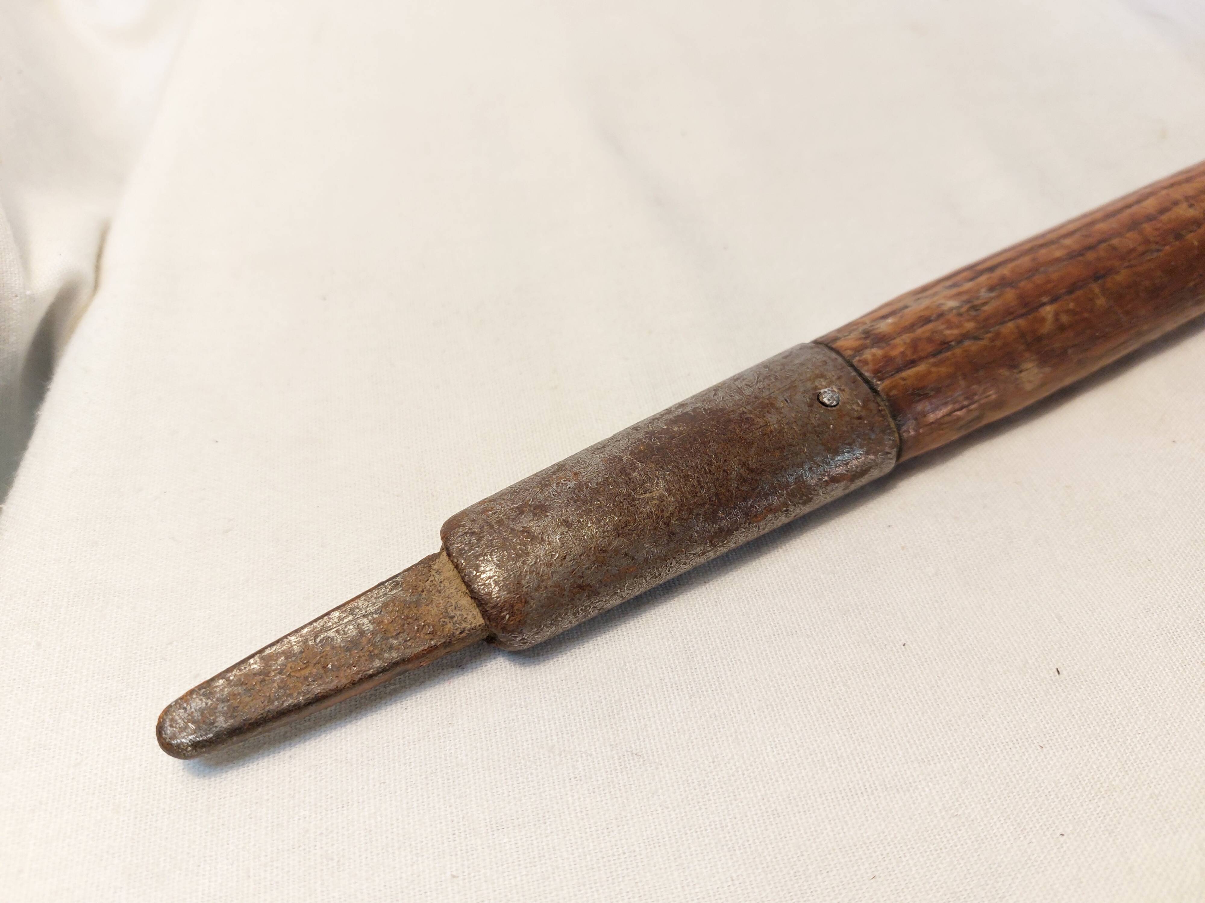 Ancien Piolet de montagne Claudius Simond Chamonix Mont-Blanc 83 cm