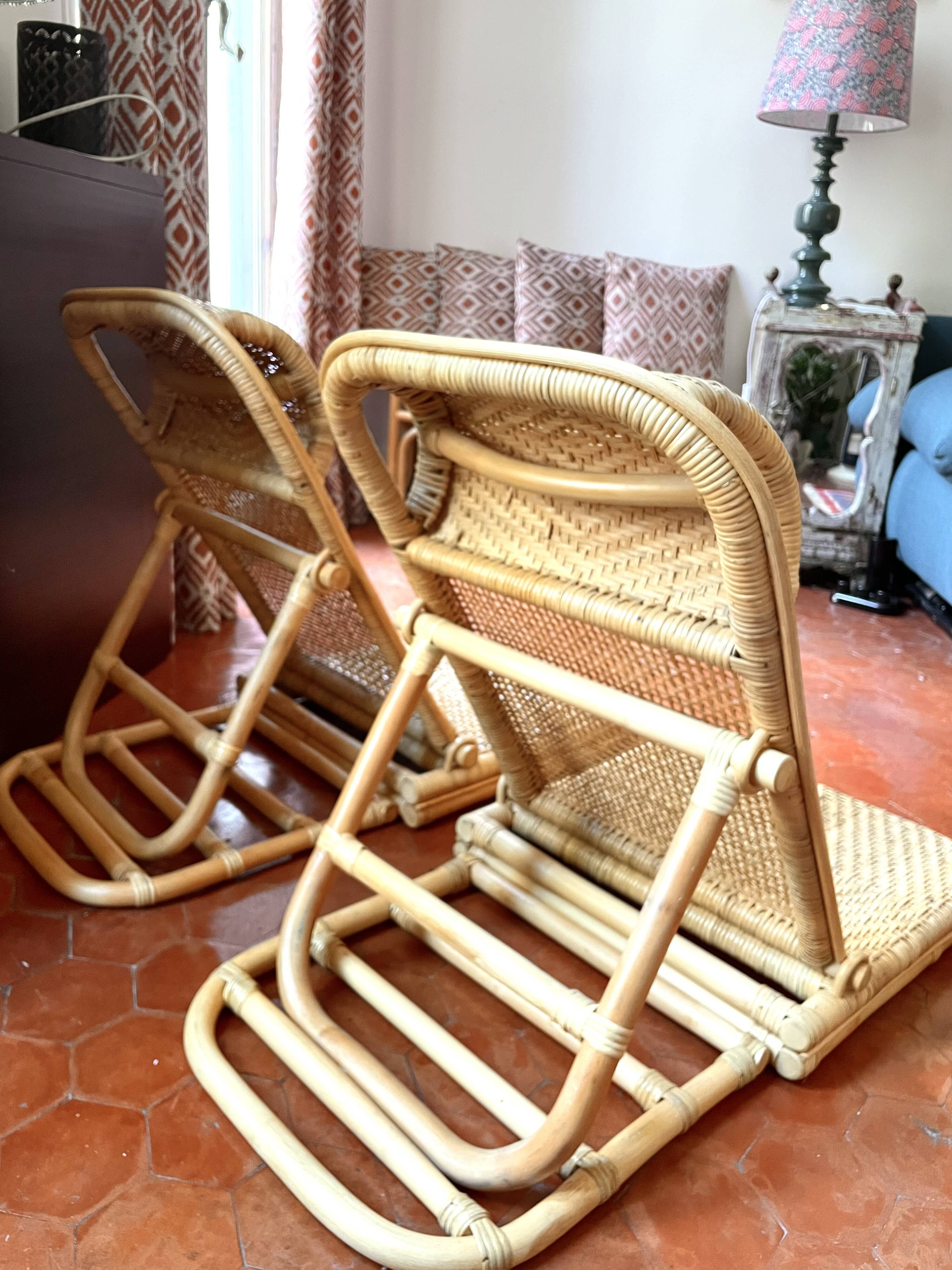 Paire de fauteuils pliables  en rotin