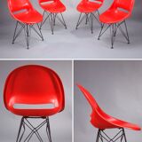 Set of four chairs with base