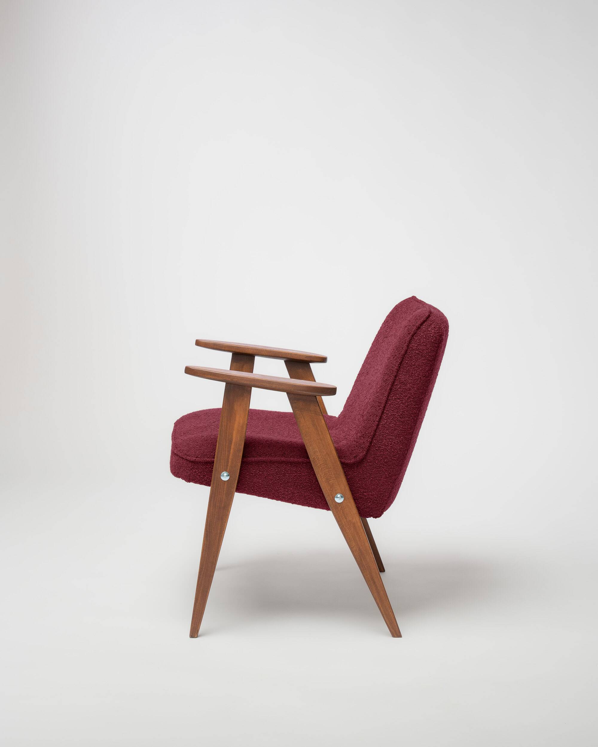 Fauteuil Modèle 366 de Józef Chierowski (1962) – Icône du design polonais