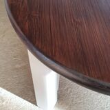 Oval coffee table