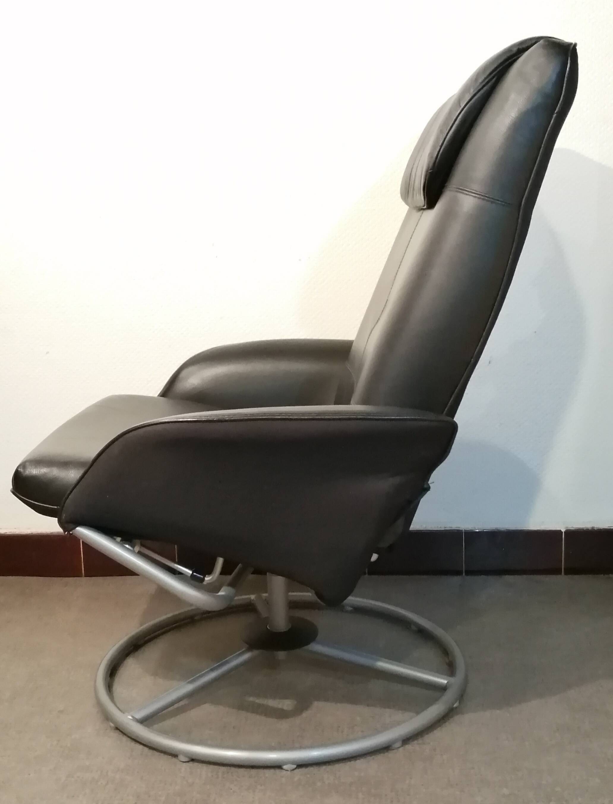 Designer armchair in vintage leather model Malung Ikea 1999