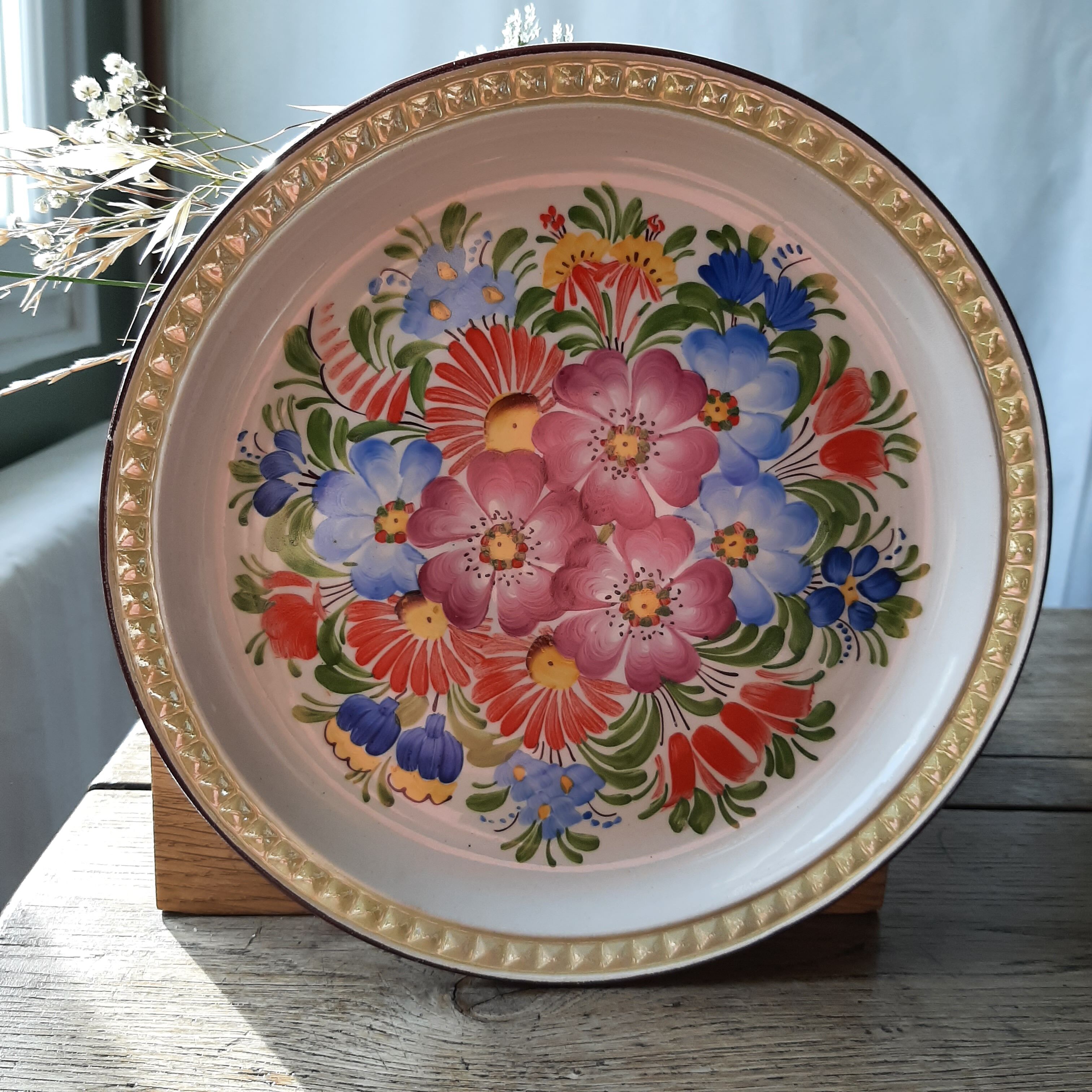 Flower plate Ditmar Urbach Czechoslovakia