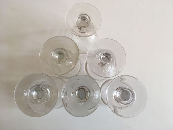 Série de 6 verres 19e à pied assortis