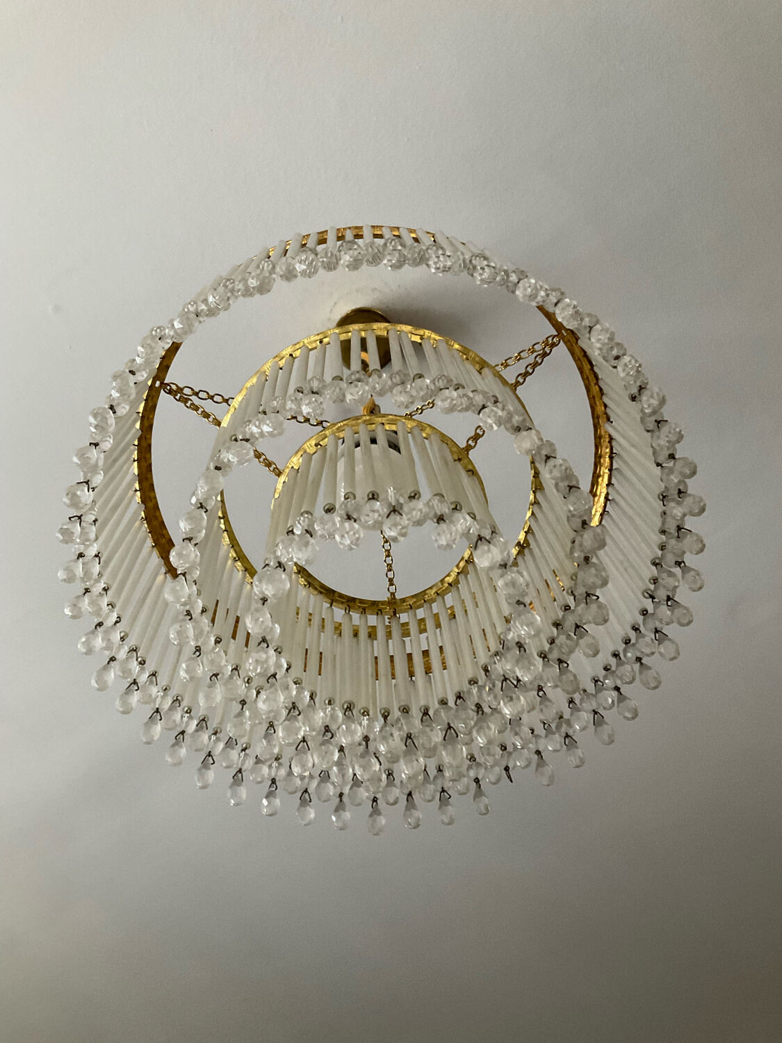 Waterfall chandelier in brass and tassels from the 60s and 70s