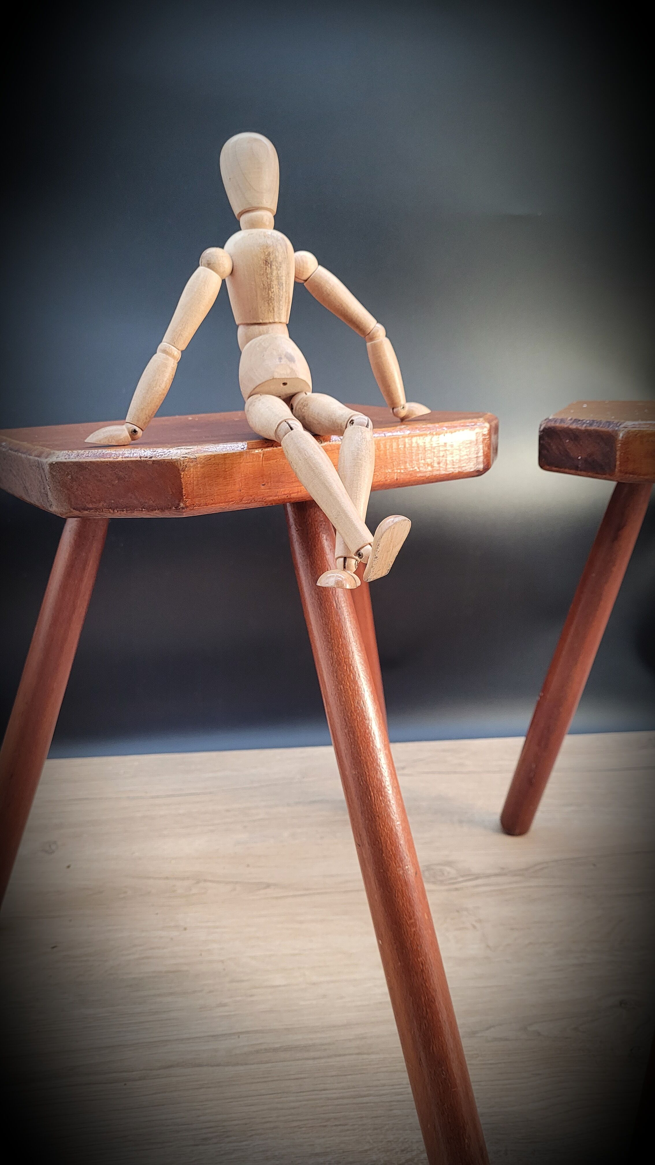 Duo tripod stool solid wood