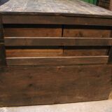 Double-sided cutlery cabinet