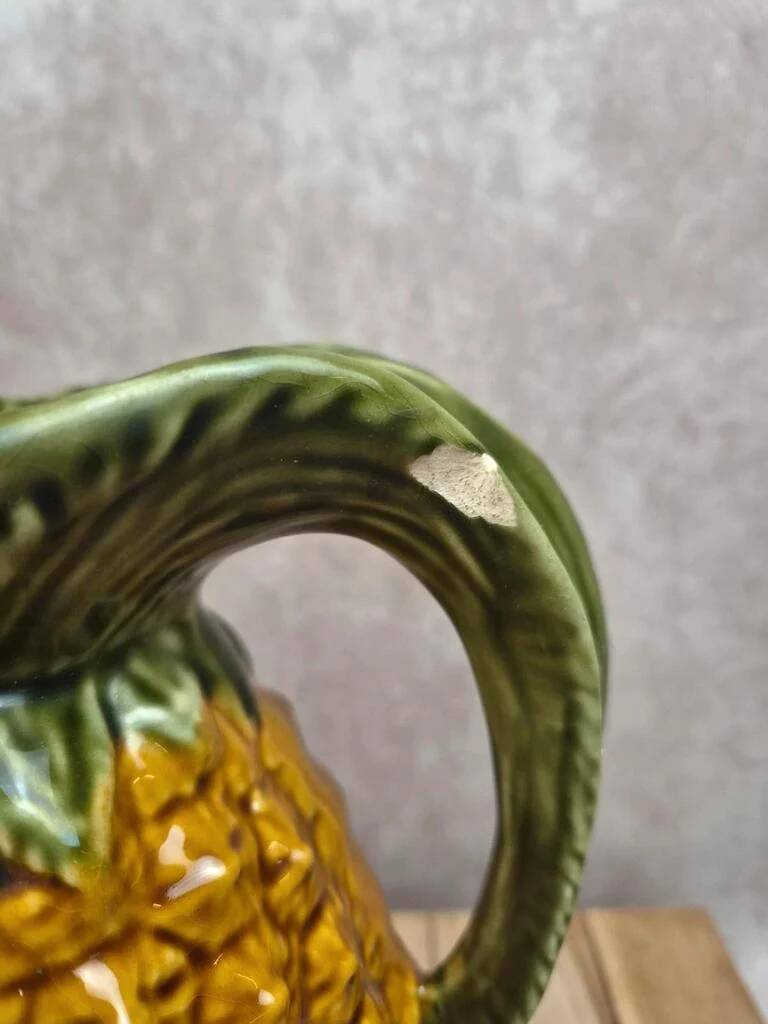 Vintage jug in majolica in the shape of a pineapple – decorative ceramic