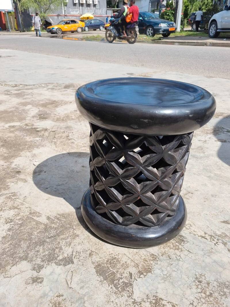 Lot de 4 Tabourets  Africains Traditionnels