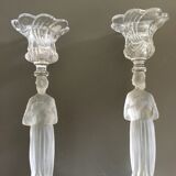 Paire de bougeoirs personnages en verre