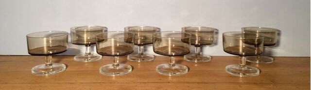 Smoked glass cups 70