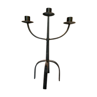 Three-pointed chandelier in brutalist style