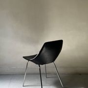 Barrel chair in black leather & chrome by Guariche for Steiner France 1970