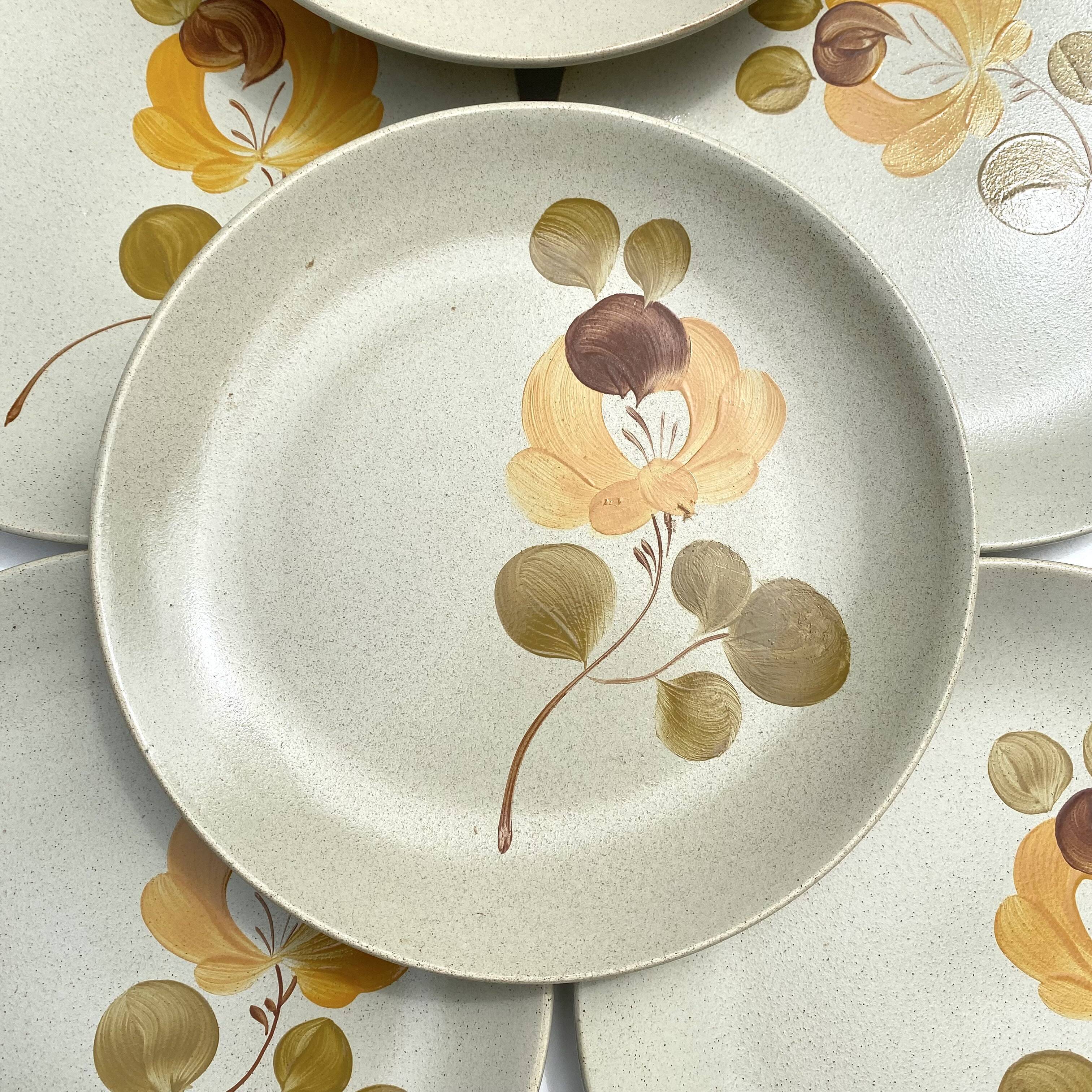 Flat plates in vintage sandstone Saint Amand