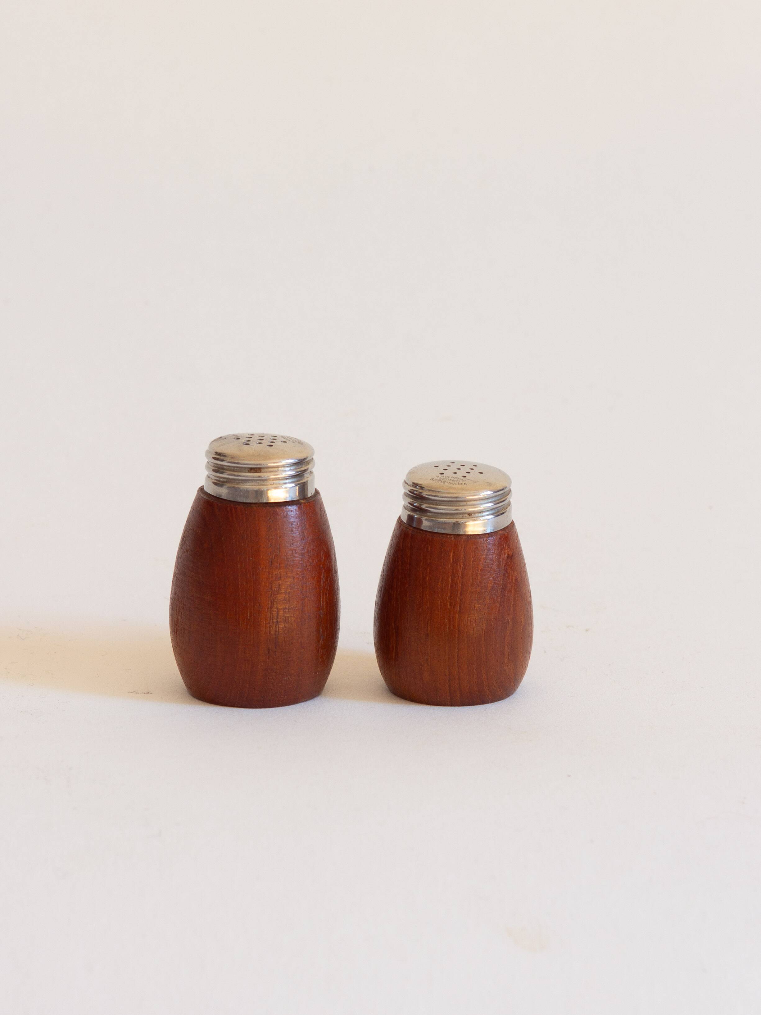 Teak salt and pepper shakers, Karl Holmberg, Gothenburg, Sweden, 1960s